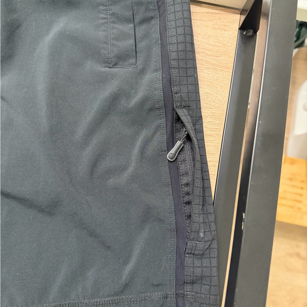 Lululemon Men’s Response Running Shorts Black - Picture 5 of 12